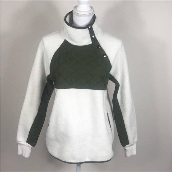 Abercrombie and Fitch Asymmetrical snap up fleece Size Small - Picture 6 of 8